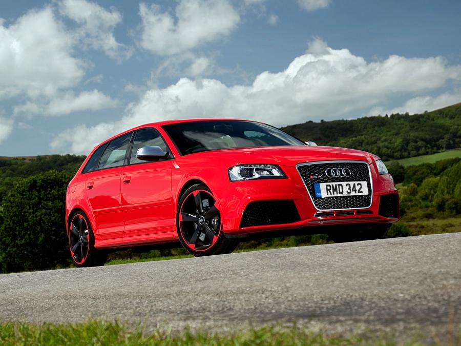  Audi RS3 Sportback (8PA) 2010 года  (UK) (фото 1 из 18)